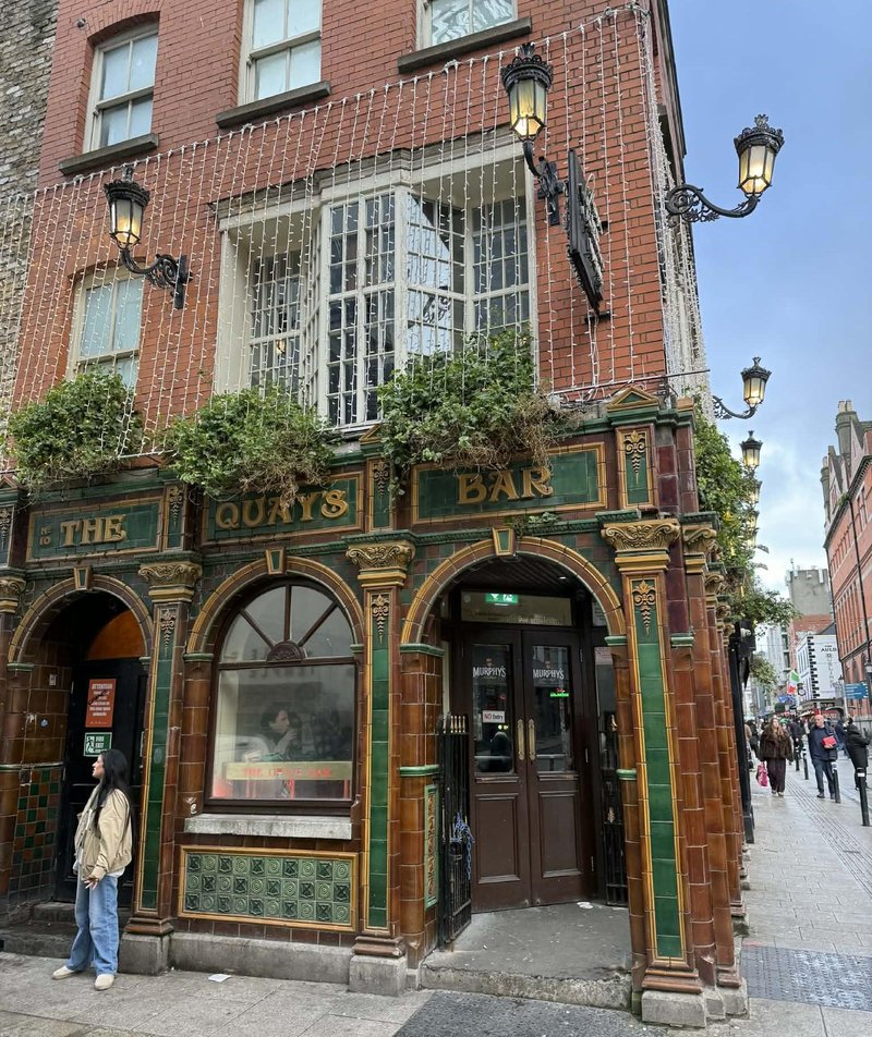Dublin pub Quays