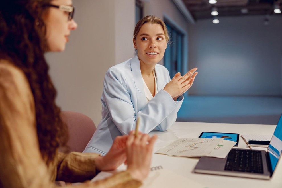 Kozorog Kozorogi so izjemno ambiciozni in močno usmerjeni k uspehu. Kariera je zanje pogosto na prvem mestu, pot do vrha …