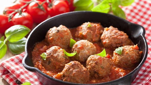 Kuharski mojstri razkrili skrivnost za popolne domače čufte (ena sestavina je ključna)