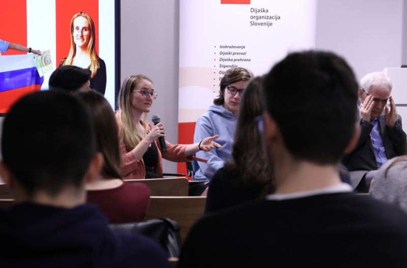 golubovic okrogla miza mladi priloznost talent pomoc podpora