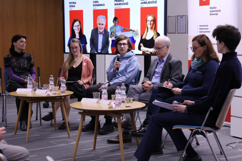 golubovic okrogla miza mladi priloznost talent pomoc podpora