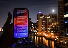 Združeni arabski emirati prepovedali snemanje Iranskih napadov: policija že pridržala več turistov