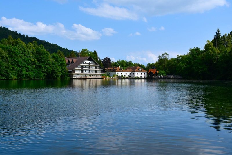 jezero Crnava Predvor