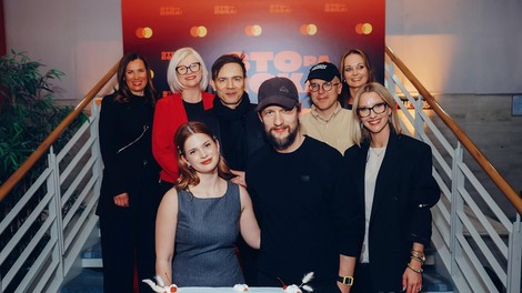 Sto pa roka! predstava