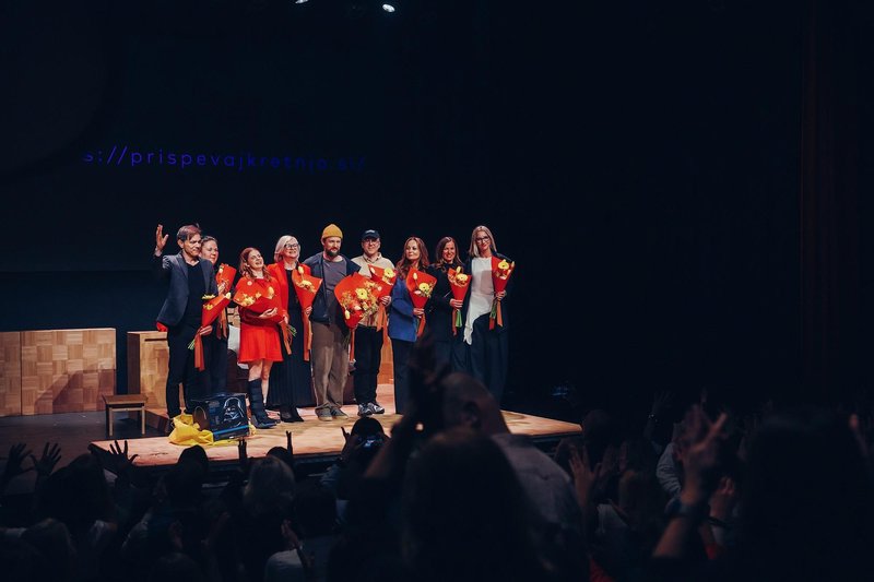 Sto pa roka! predstava