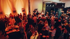 Sto pa roka! predstava