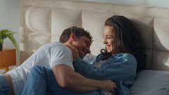 Toksični posamezniki svojo patologijo velikokrat skrivajo za očarljivostjo in šarmantnostjo.