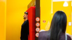 
                                                         Hiša iluzij Ljubljana atrakcija Lebdeča voda