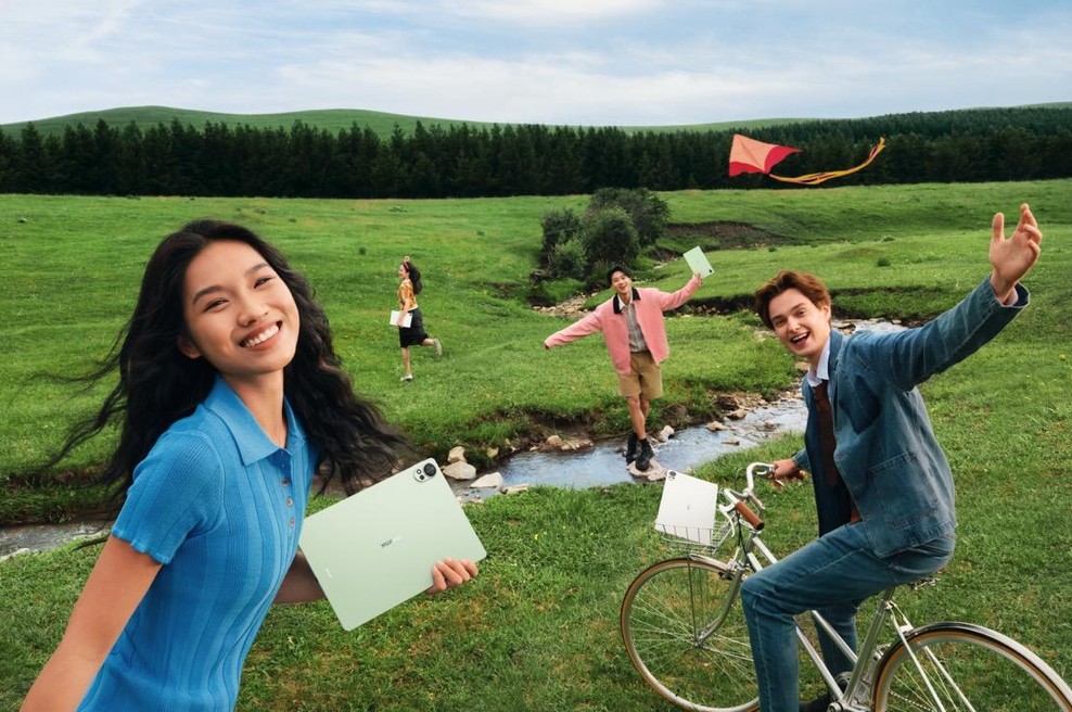 Samo v mesecu marcu do najnovejše Huawei tablice s tipkovnico in pisalom občutno ceneje (foto: Huawei)