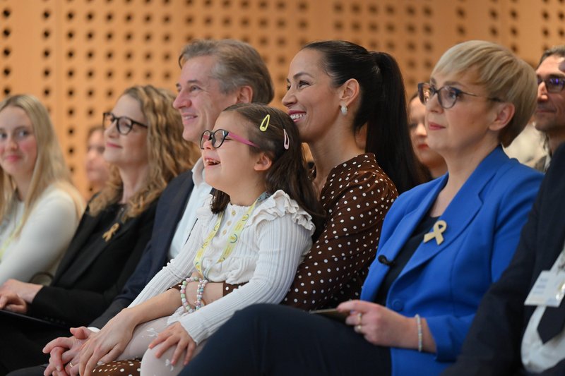 Robert Golob Tina Gaber Golob Nataša Pirc Musar