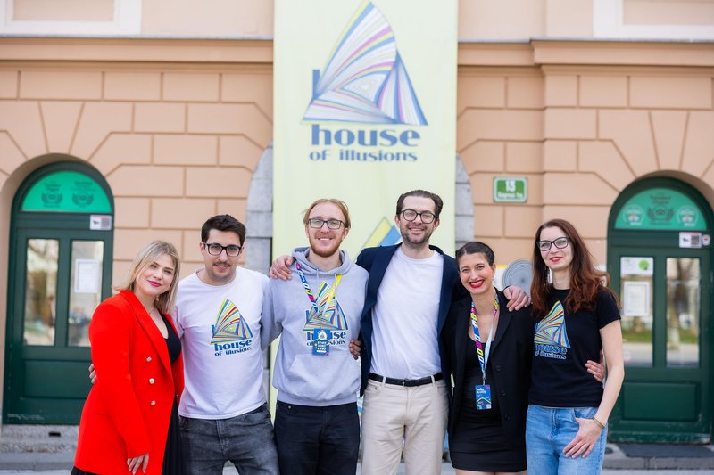 Hiša iluzij Ljubljana atrakcija Lebdeča voda