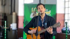 
                                                         Pivo in cvetje tiskovka