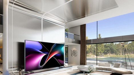 To je 116-palčni televizor Hisense, ki spreminja pravila domače zabave