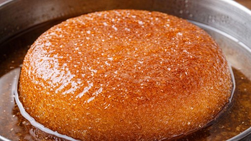 To je najcenejši kolač iz bivše Jugoslavije, ki se kar topi v ustih: še dandanes se znajde na mizah, mnogim se zdi noro dober