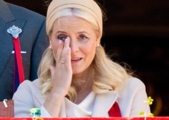 Sin priljubljene princese uradno obsojen zaradi gnusnih posilstev in nasilja