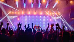 
                                                         Flirrt koncert Tabor Maribor