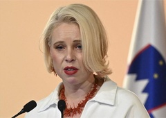 Urška Klakočar Zupančič se umika iz politike: to je sporočila Slovencem