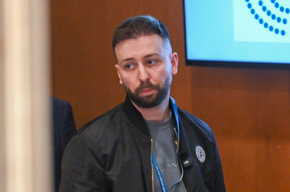 Nepridiprav udaril čisto mimo: ljudi prepričeval, da bo njegova najboljša, pa se je izkazala za daleč najslabšo (foto: Tamino Petelinšek/STA)