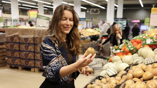 Ema Cindro Kostelec, dr. med., bo v sklopu projekta Več vem, bolje jem razkrila, kako s pravo izbiro živil podpreti hormonsko ravnovesje