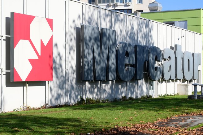 mercator stolpnica ljubljana stavba prodaja posel nepremicnine denar evri