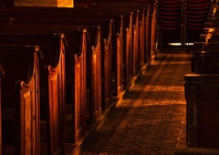 Delavci kopali v cerkvi in z lopatami razvozlali skrivnost človeštva?! DNK analiza bo razkrila, ali so res našli truplo te velike legende