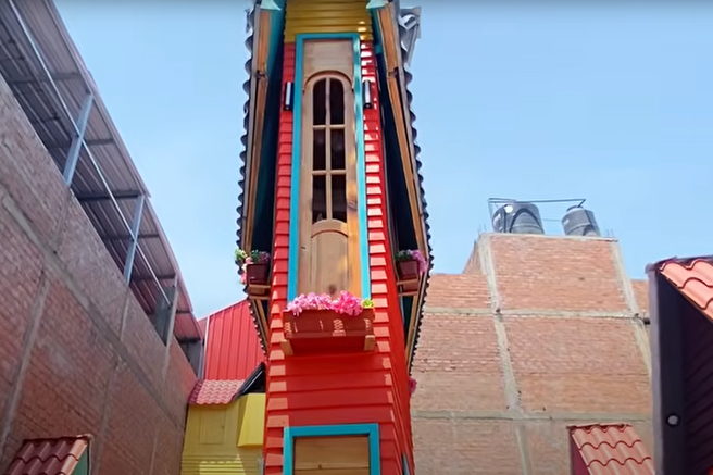 Bi živeli tukaj? Tako je videti najožja hiša na svetu, široka zgolj 63 centimetrov (FOTO in VIDEO)