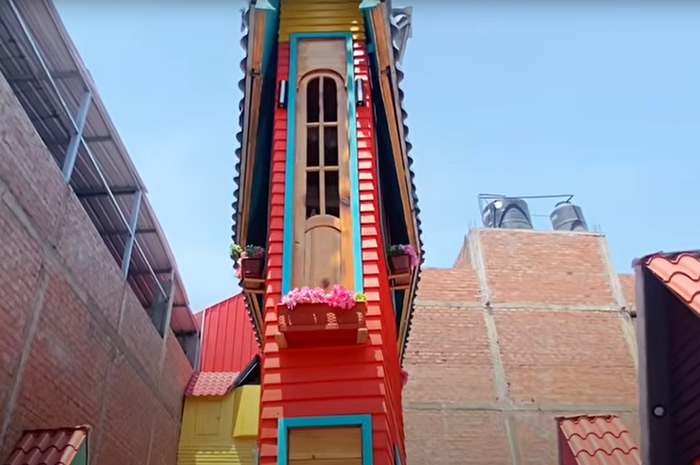 Bi živeli tukaj? Tako je videti najožja hiša na svetu, široka zgolj 63 centimetrov (FOTO in VIDEO) (foto: YouTube/Janichel/posnetek zaslona)