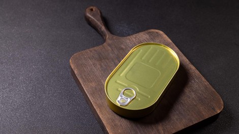 konzervirana hrana sardela nasvet zdravje olje voda morje recept kosti