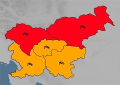 Nevarnosti še ni konec: Slovenija ostaja rdeča, to lahko pričakujemo v naslednjih urah