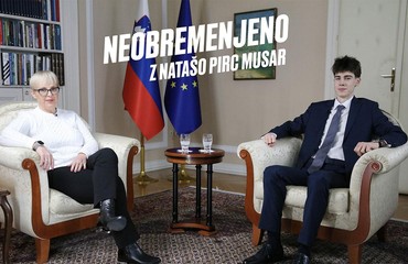 Predsednica Nataša Pirc Musar v podkastu Neobremenjeno brez filtra: "Če si tiho, ko so stvari kritične, si sostorilec"