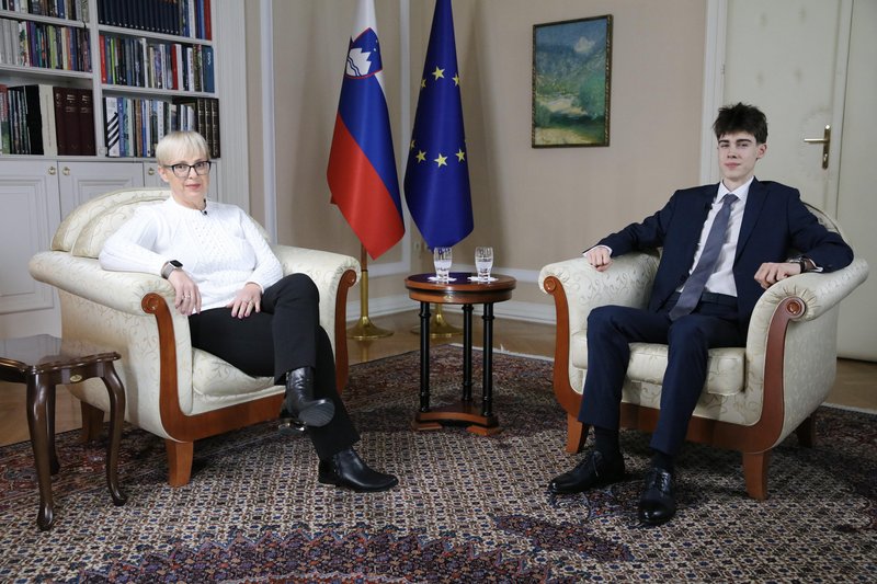 Nataša Pirc Musar podkast Sergej Golubović