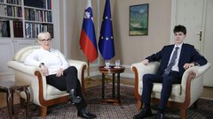 
                                                         Nataša Pirc Musar podkast Sergej Golubović