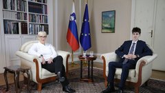 
                                                         Nataša Pirc Musar podkast Sergej Golubović