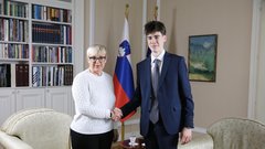 
                                                         Nataša Pirc Musar podkast Sergej Golubović