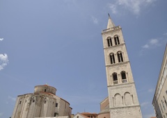 Sprehodila se je po centru tega dalmatinskega bisera (Slovenci ga obožujemo) in se zgroženo vprašala: "Ljudje, pa kaj se je tukaj zgodilo?!"