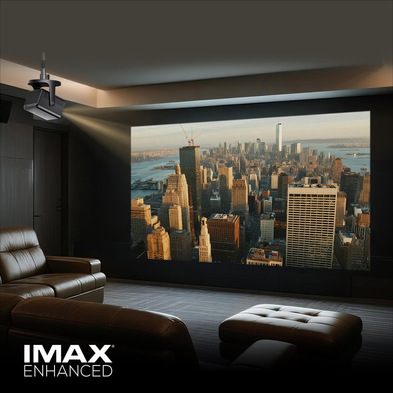 Preizkusili smo pametni mini projektor Hisense 4K C3, da ugotovimo, ali je končno čas za nadgradnjo naše gledalske izkušnje