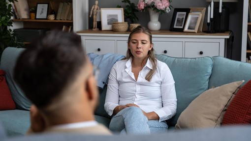 Psihoterapija: Bodo zmagali prepiri, lastni privilegiji in monopol ali potrebe ljudi?