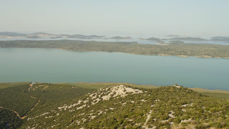 vransko jezero hrvaska cres losinj jadran morje sladka voda skrivnost nedostopnost stop prepovedano