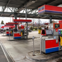 Petrol bencinska postaja