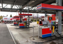 Prihaja občutna pocenitev goriv: toliko bo treba odšteti za liter bencina in dizla