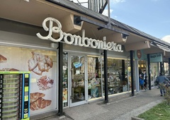 Spomin na mladost: legendarna trgovina v Šiški, ki je zaznamovala generacije — pa poznate njeno kasnejšo zgodbo?