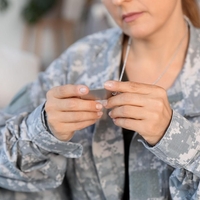 Jo Gilchrist make up copic mozolj okuzba paraliza zgodba usoda vozicek