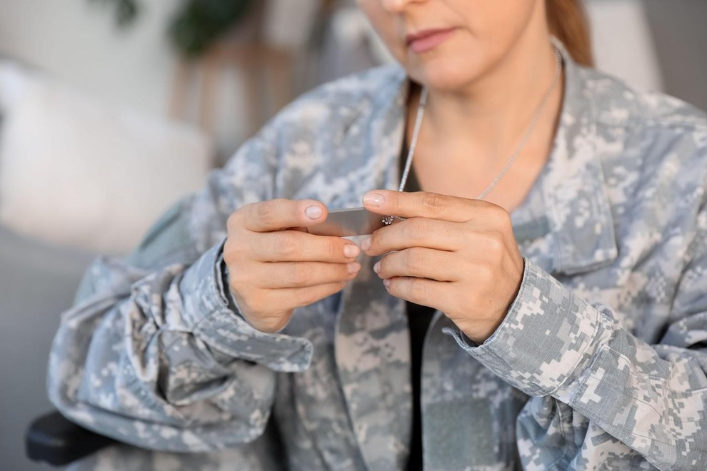 Jo Gilchrist make up copic mozolj okuzba paraliza zgodba usoda vozicek