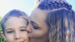 Jo Gilchrist make up copic mozolj okuzba paraliza zgodba usoda