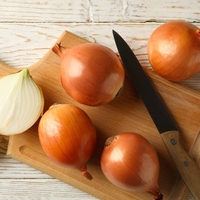 cebula rezine nogavice noc tezave zdravje pomoc nasvet medicina utrujenost bolecine