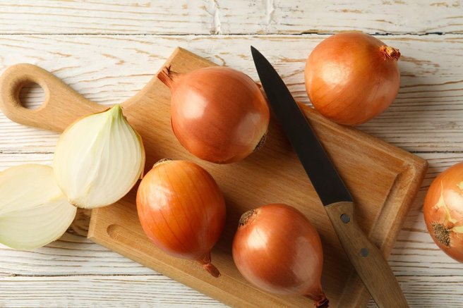 cebula rezine nogavice noc tezave zdravje pomoc nasvet medicina utrujenost bolecine