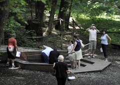 Slovenski kraj z zdravilno izvirsko vodo, ki zaradi svoje energije sprošča in pomirja obiskovalce