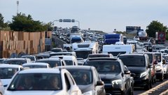 hrvaska avtocesta cestnina promet gnece denar turizem dopust slovenija kaos