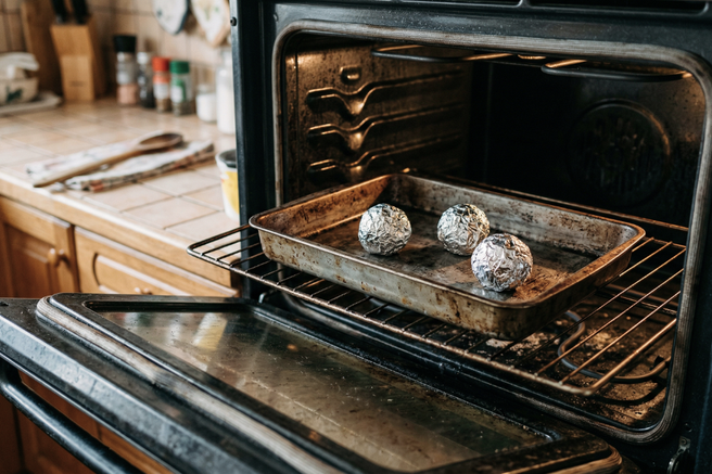 kuharski trik pecica aluminijasta folija pecenje pecica meso socnost