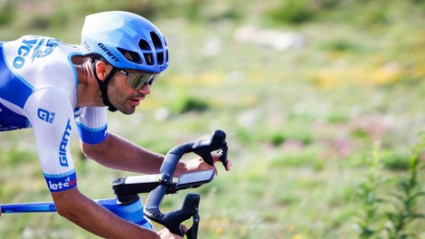 Usodni padec našega kolesarja vse obrnil na glavo: namesto proti cilju je odšel v - bolnišnico!